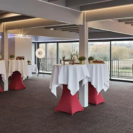 Doubletree By Hilton Lyon Eurexpo & Hotel Saint-Priest (Rhone)