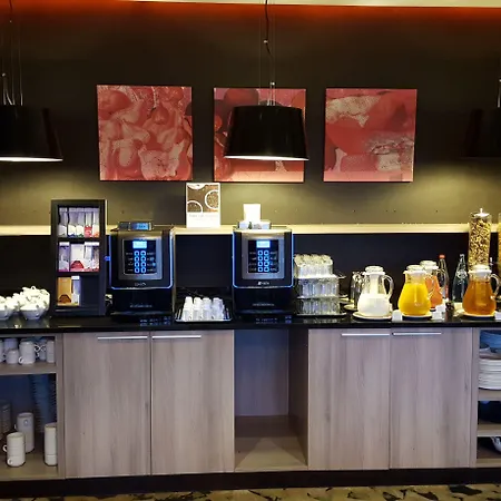 Hotel Doubletree By Hilton Lyon Eurexpo &