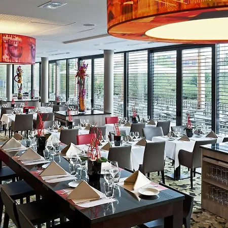 Doubletree By Hilton Lyon Eurexpo &