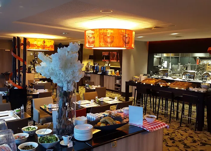 Doubletree By Hilton Lyon Eurexpo & 4* Saint-Priest (Rhone)
