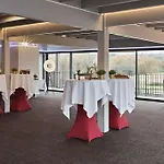 Doubletree By Hilton Lyon Eurexpo & Szálloda Saint-Priest