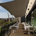Doubletree By Hilton Lyon Eurexpo & 4* Saint-Priest