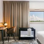 Doubletree By Hilton Lyon Eurexpo & 4*