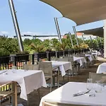Doubletree By Hilton Lyon Eurexpo & Szálloda
