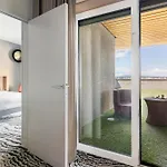 Doubletree By Hilton Lyon Eurexpo & 4* Saint-Priest (Rhone)
