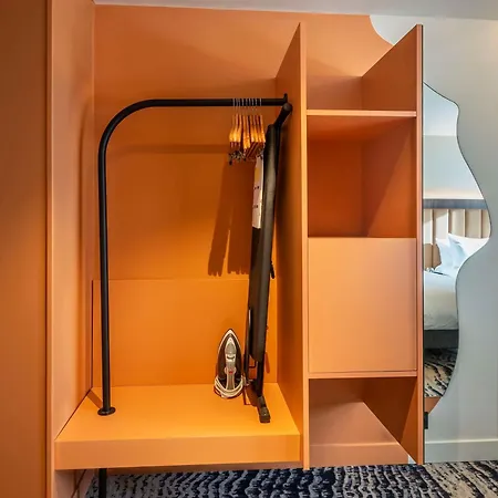 Doubletree By Hilton Lyon Eurexpo & מלון