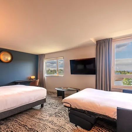 Doubletree By Hilton Lyon Eurexpo & 4* Saint-Priest (Rhone)