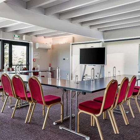 Doubletree By Hilton Lyon Eurexpo & Szálloda 4*