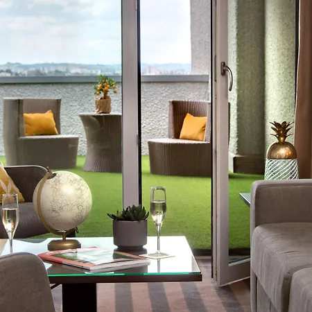 Doubletree By Hilton Lyon Eurexpo & 4* Saint-Priest (Rhone)