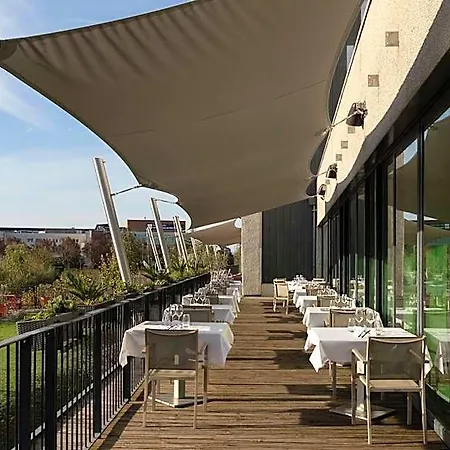 Doubletree By Hilton Lyon Eurexpo & Hotel 4*