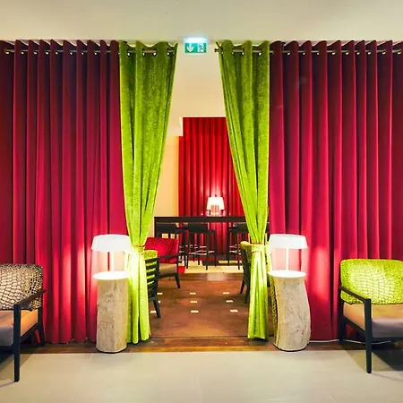 Doubletree By Hilton Lyon Eurexpo & Otel 4*
