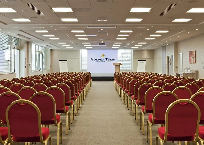 Doubletree By Hilton Lyon Eurexpo & 4* Saint-Priest (Rhone)